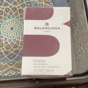 B. Balegnciaga Paris Intense 1oz